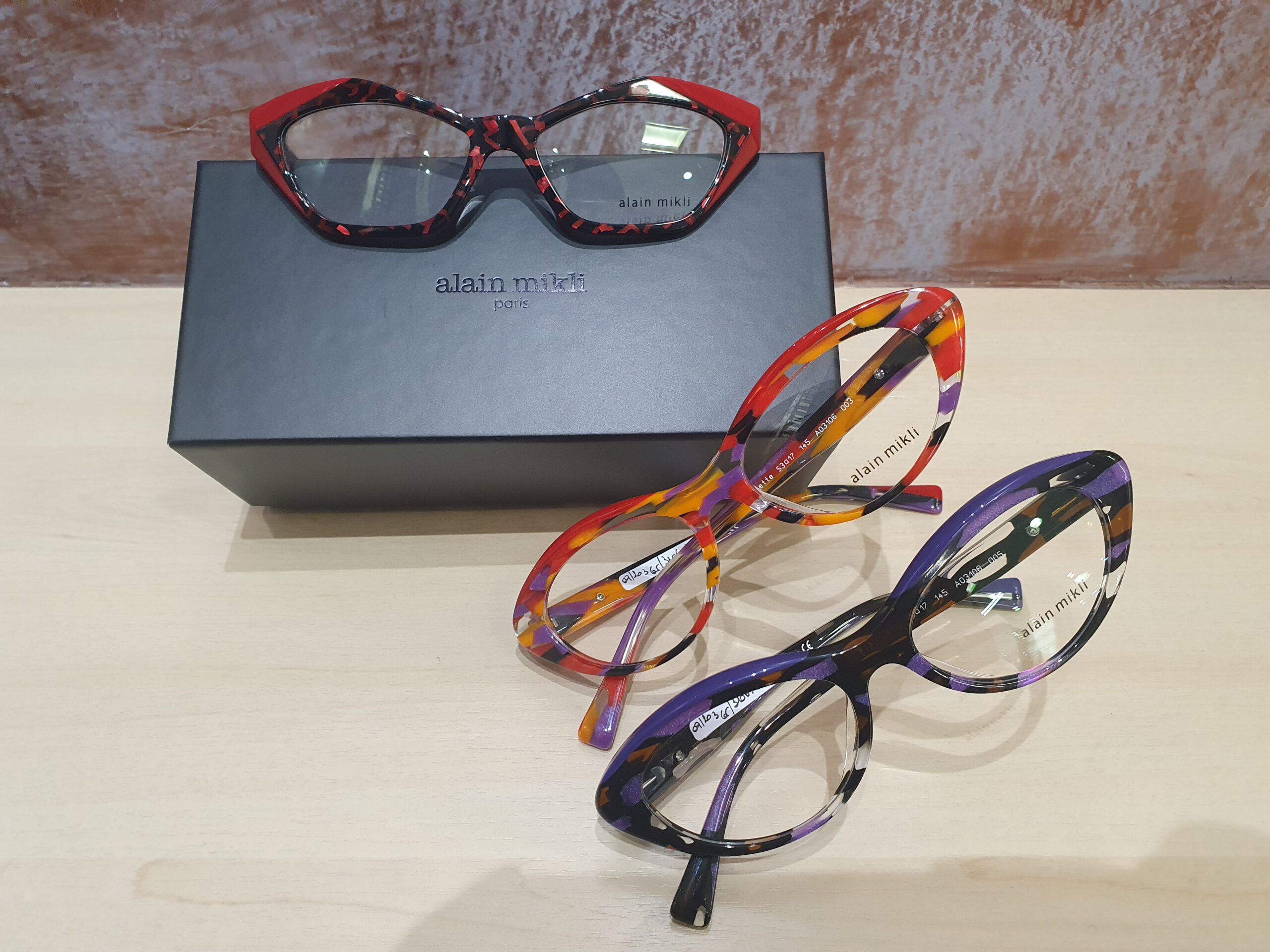 Voici les toutes dernières nouveautés en lunettes sélectionnées par votre opticien Jossa à Liège